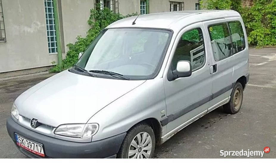 LAMPKA OŚWIETLENIA KABINY PEUGEOT PARTNER I śląskie Sosnowiec