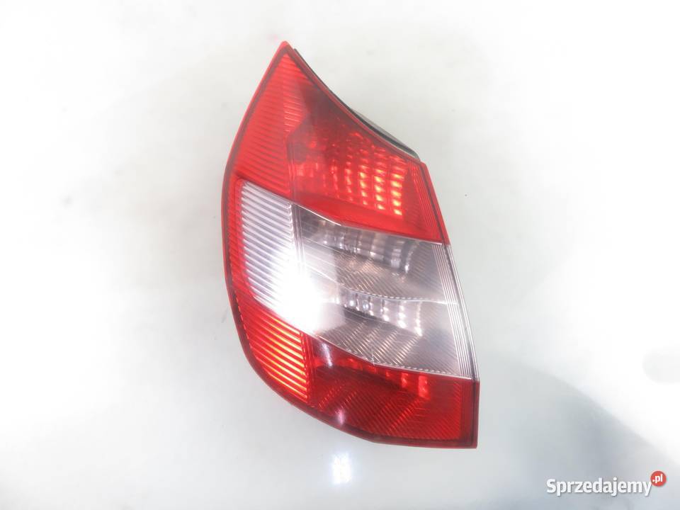 LAMPA LEWA TYLNA RENAULT SCENIC II 8200127704E