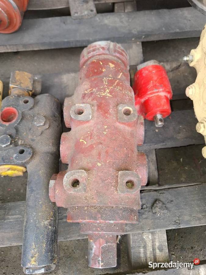 Ładowarka Fadroma Ł 34 rozdzielacz skrętu i Targoszyn