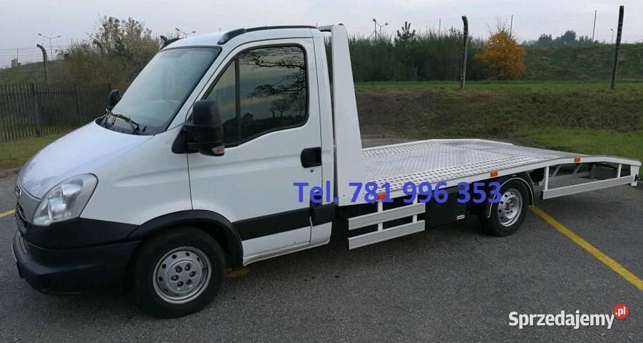 Iveco Daily pomoc drogowa auto laweta autolaweta Poznań