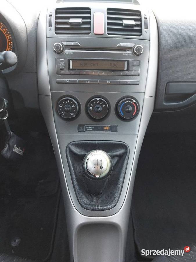 Toyota Auris 14 benzyna Łochów