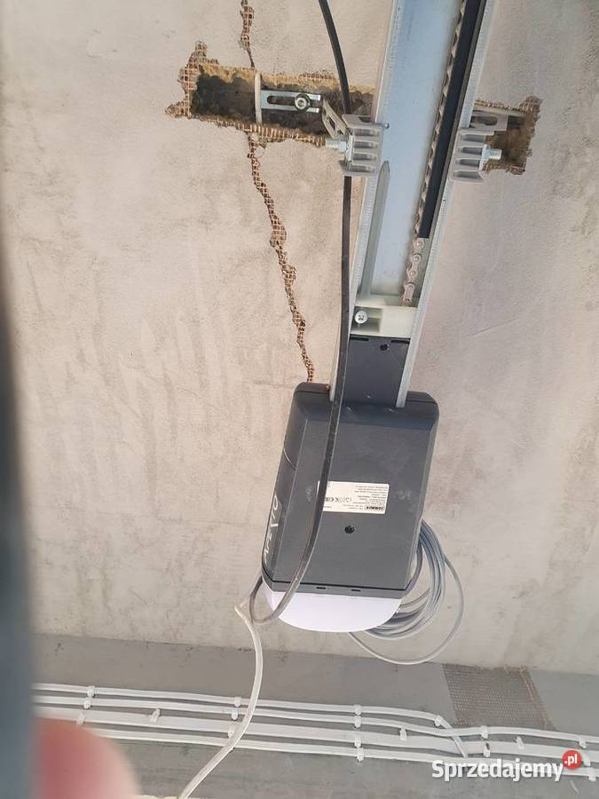 Brama garażowa używana