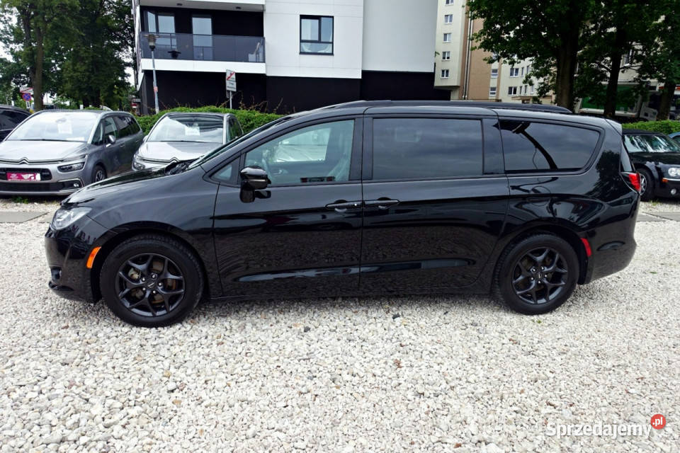 Chrysler Pacifica prywatna Pełna Limited S elektrycznie ustawiane fotele Warszawa