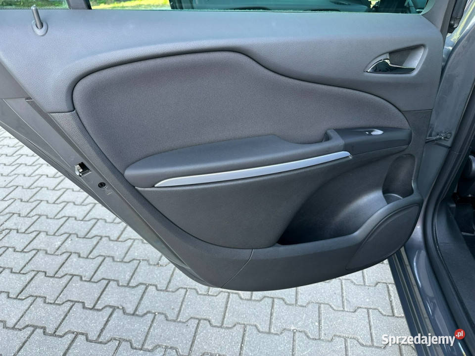 Opel Zafira 14Bgaz LPG 7osobowy Lifting ASR (kontrola trakcji) Ostrowiec Świętokrzyski sprzedam