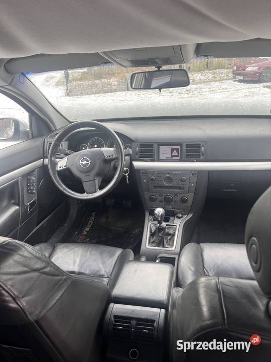 Opel Vectra 32 benzynalpg 211 nieuszkodzony sprzedam