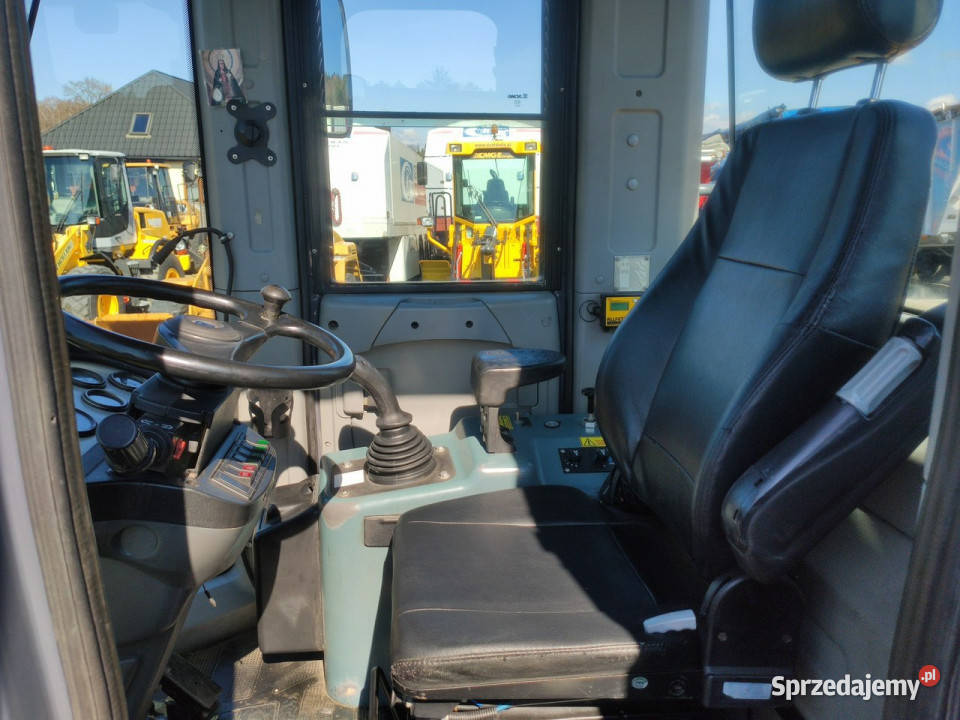 średnia kołowa XCMG ZL 30G Centralne smarowanie 12000h Widełki