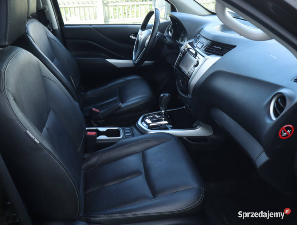 Nissan Navara 23 dCi radio Łódź
