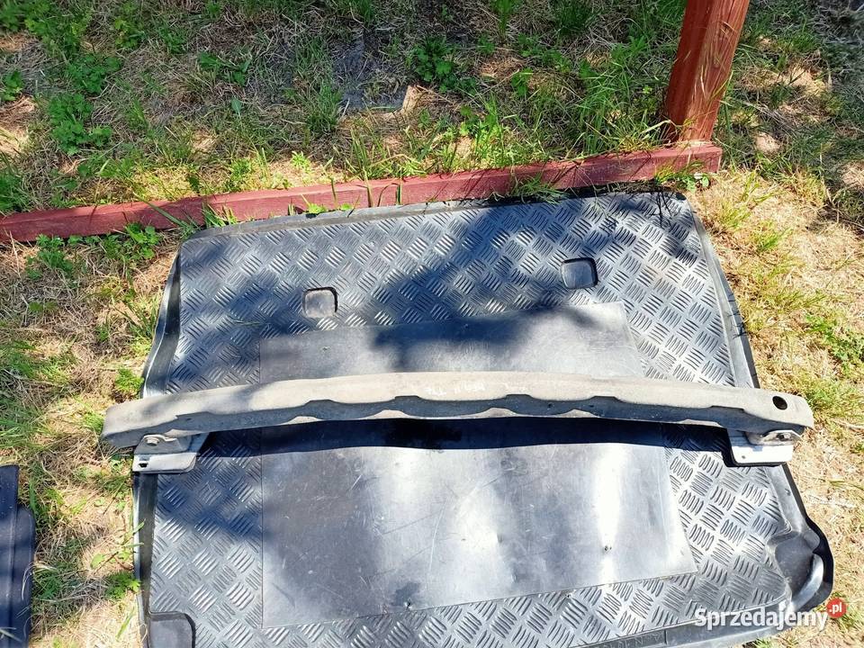 belka tylna zderzaka renault Megane II lift
