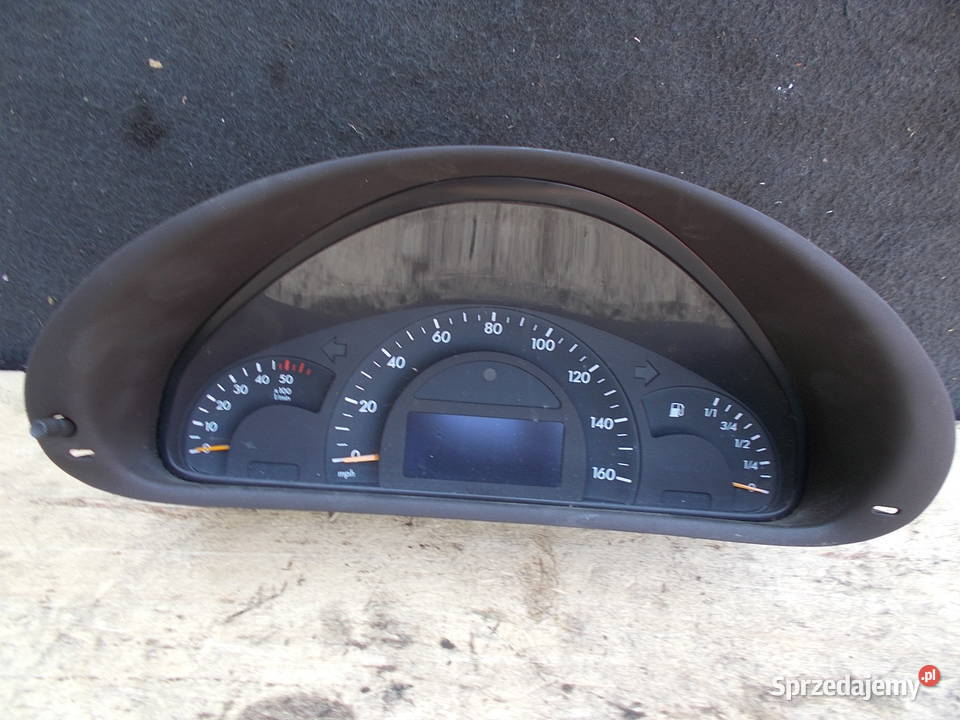 mercedes C220 22 cdi 01r licznik zegary osobowe lubelskie