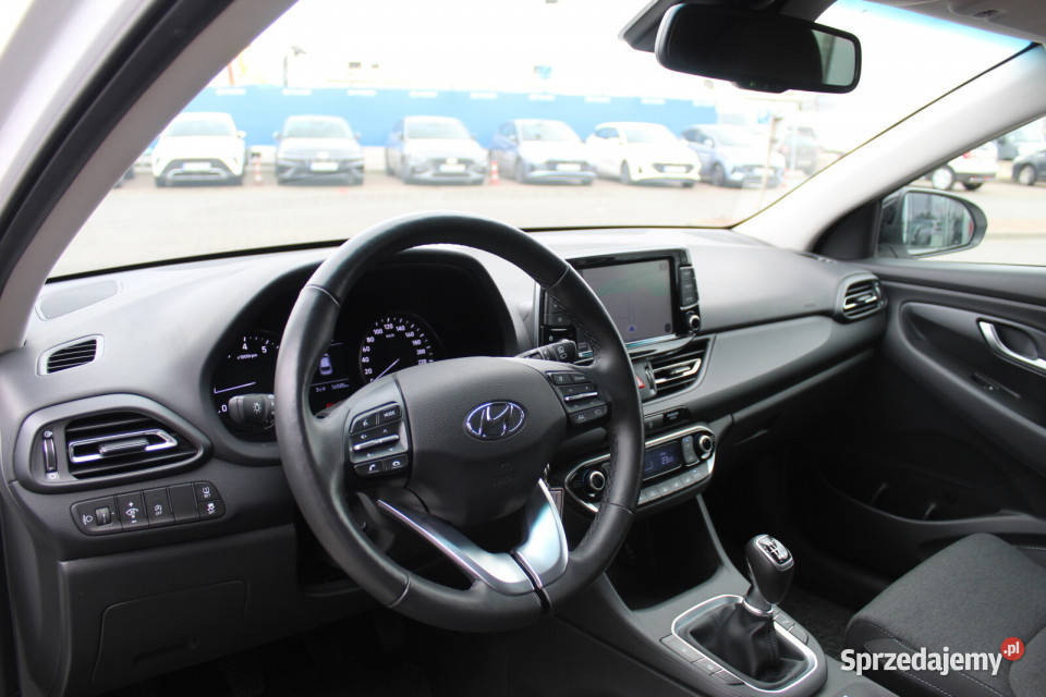 Salon Polska Autoryzowany dealer Faktura VAT 23 120KM