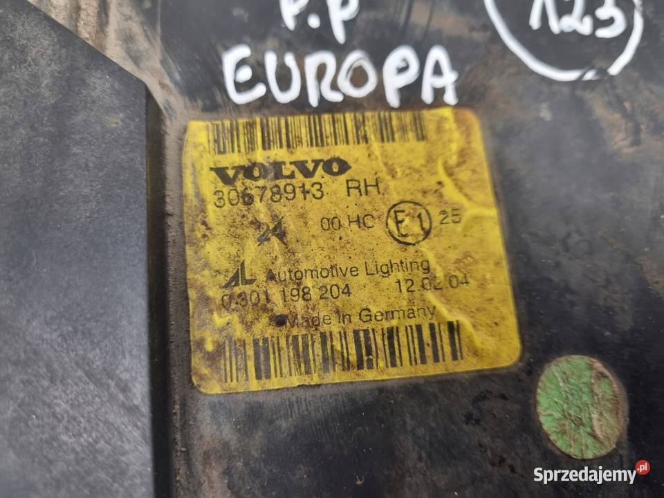 LAMPA PRAWA Volvo S40 II V50 PRZEDNIA prawy osobowe lubelskie Rudka
