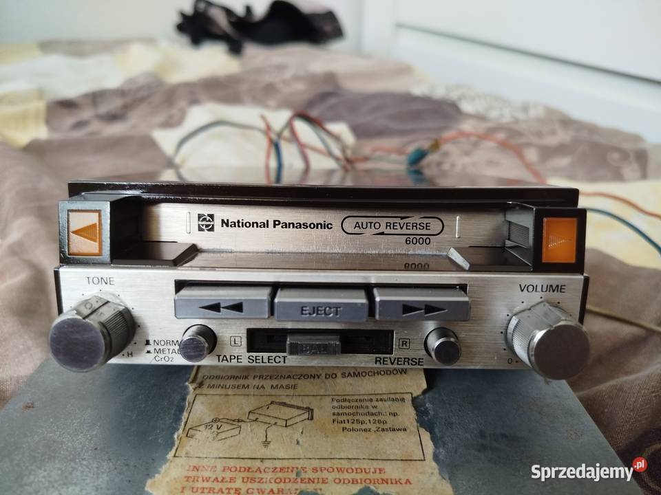Zabytkowe radio samochodowe National Panasonic