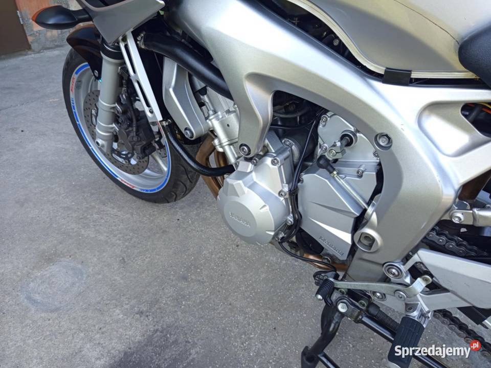 Zadbana Yamaha Fz6 Kufer IXIL Dodatki zarejestrowany w Polsce Czarnocin