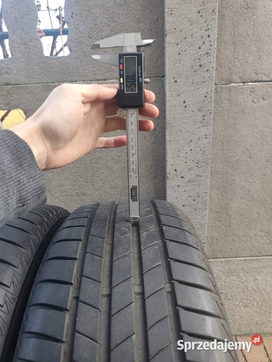 Opony letnie Firestone Roadhawk 2155517 dot z 215 Ostrzeszów