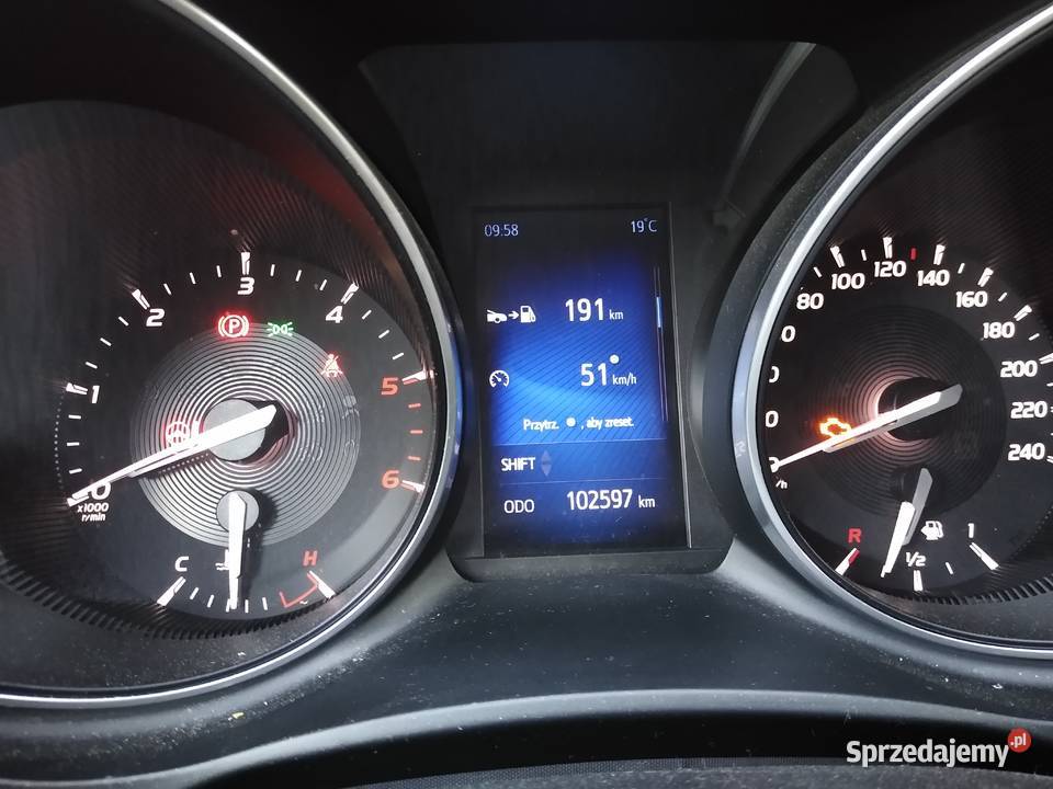 Avensis D4D 20 143 rej2017 prod 2016 Rok produkcji 2016 Łódź