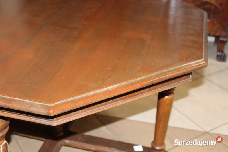 stol ośmiokątny drewniany 1584	Fiaf zachodniopomorskie Szczecin