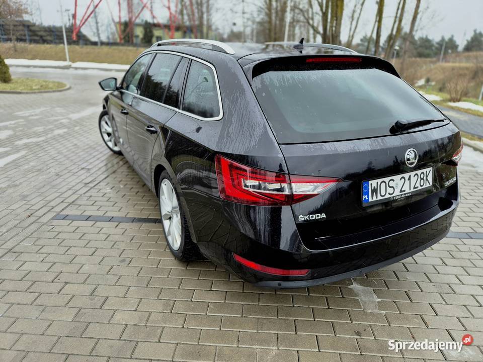 Superb 20tdi dsg webasto hak Superb