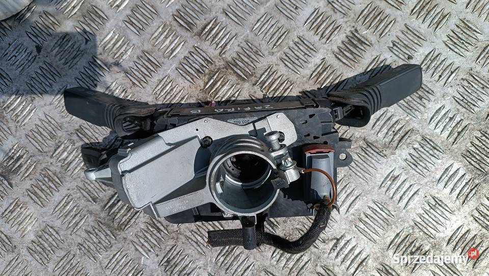 Przełącznik zespolony pająk Opel Zafira B Astra osobowe Radłów