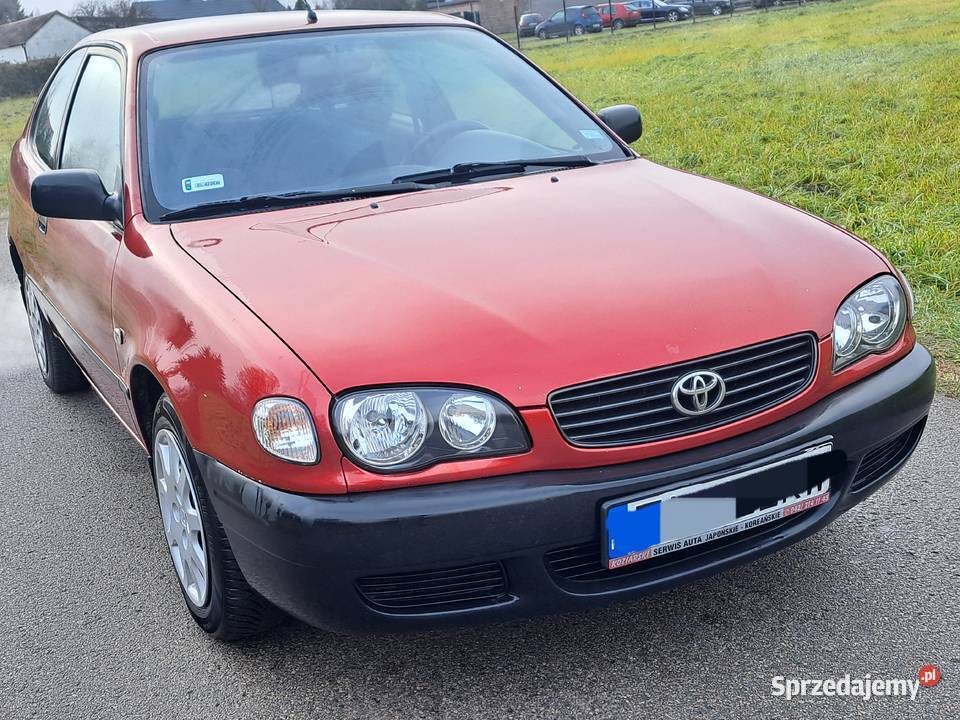 Sprzedam ładną Toyota corolla 14 benzyna 2000r