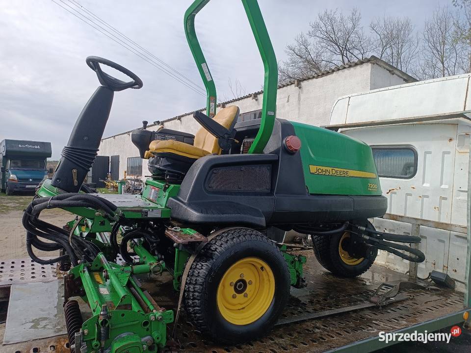 kosiarka 2500 wrzecionowa 8700 John Deere 7200 sprzedam