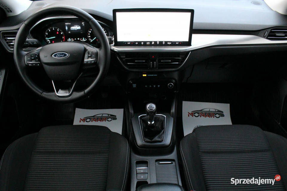Ford Focus TITANIUM EcoBoost Salon Polska 2023 światła do jazdy dziennej