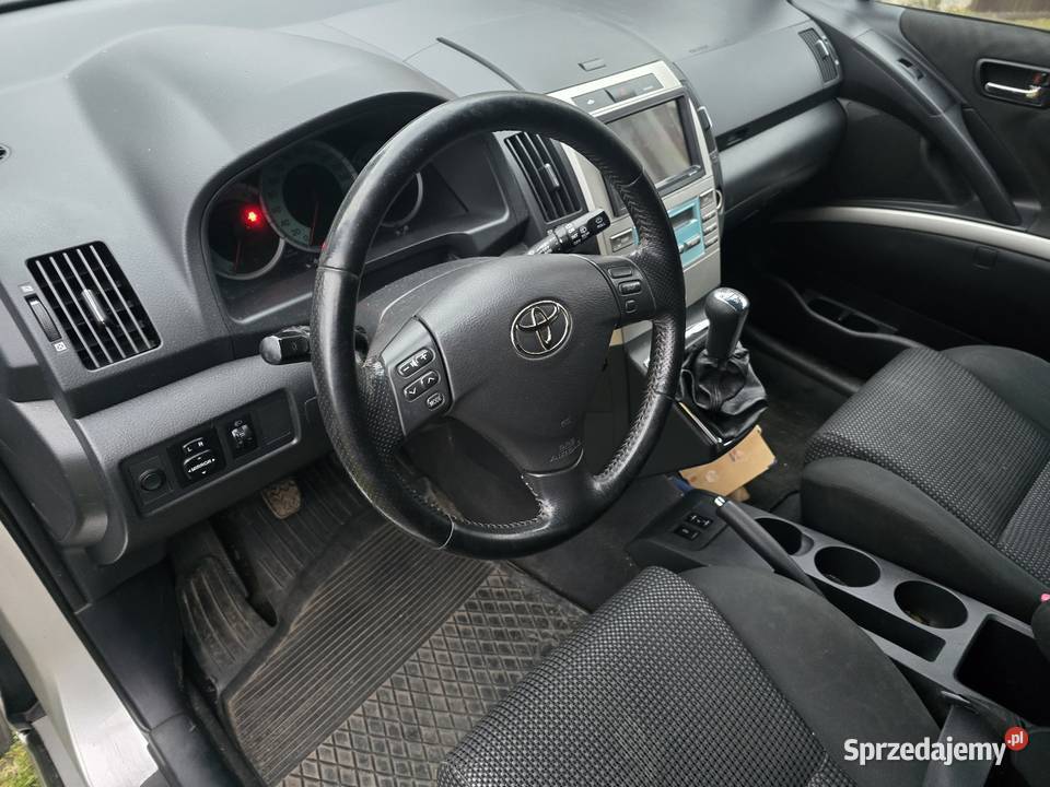 Toyota Corolla Verso 22 177 koni 2008 r I Motoryzacja