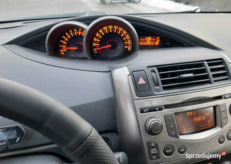 Toyota VERSO benzyna bez rdzy sprzedam