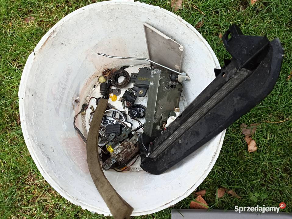 Spojler klapy tył Nissan Almera n16 blenda osobowe Pułtusk