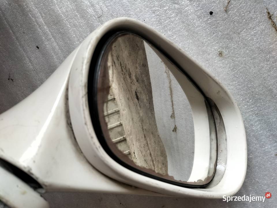 LUSTERKO PRAWE ELEKTRYCZNE Mitsubishi Carisma Kamień-Kolonia
