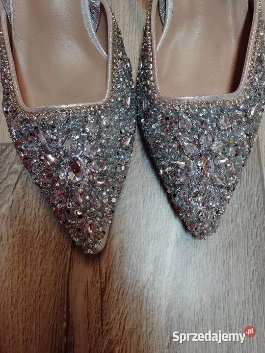 41 Srebrne bogato zdobione czółenka wieczorowe z małopolskie Kraków sprzedam