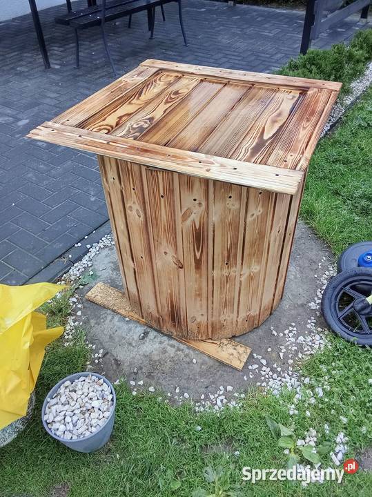 Sprzedam studnie ozdobną donice