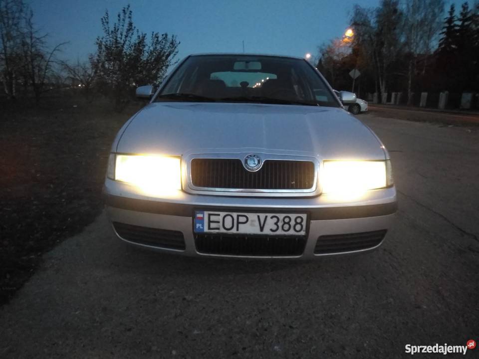 Skoda Octavia 2002 r z instalacją LPG lakier metallic Samochody osobowe Warszawa