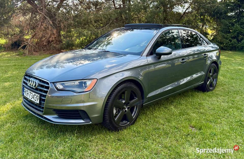 Audi A3 8V 18 TFSI wielofunkcyjna kierownica Samochody osobowe