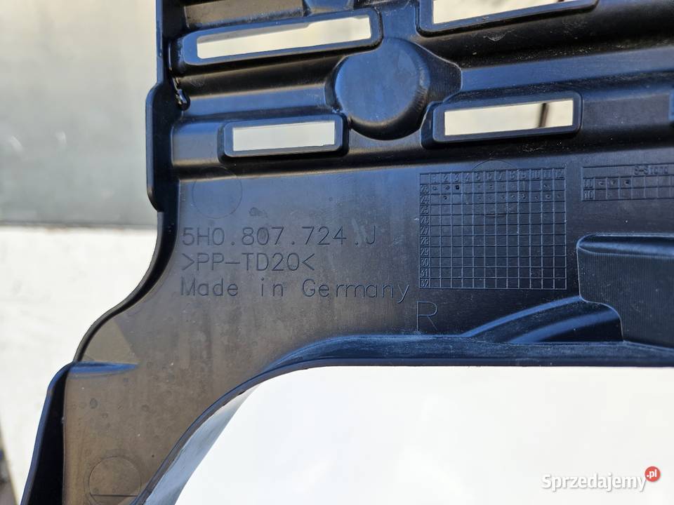 VW GOLF 8 VIII R20 ŚLIZG PRAWY ZDERZAKA PRZÓD Międzychód