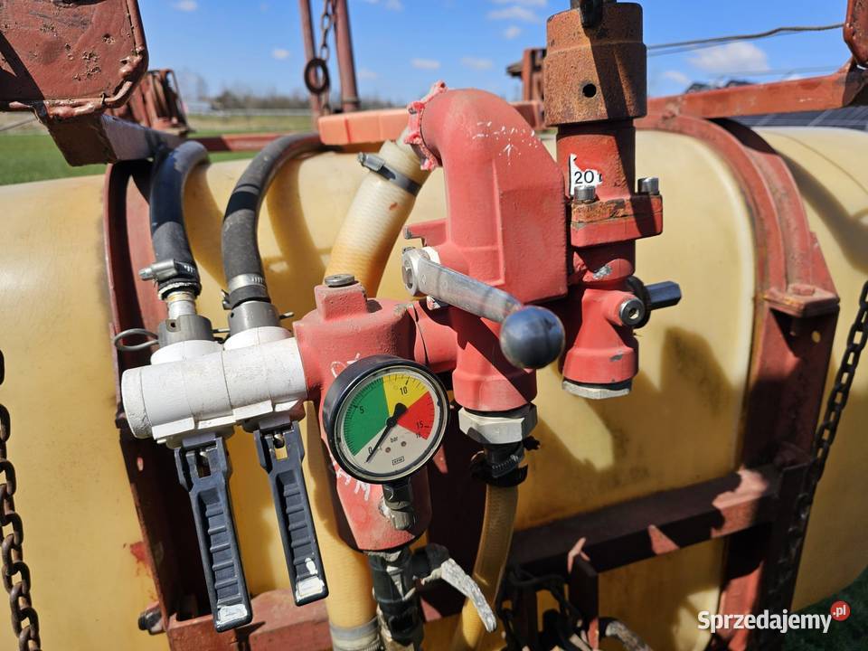 Opryskiwacz polowy ciągnikowy Górno