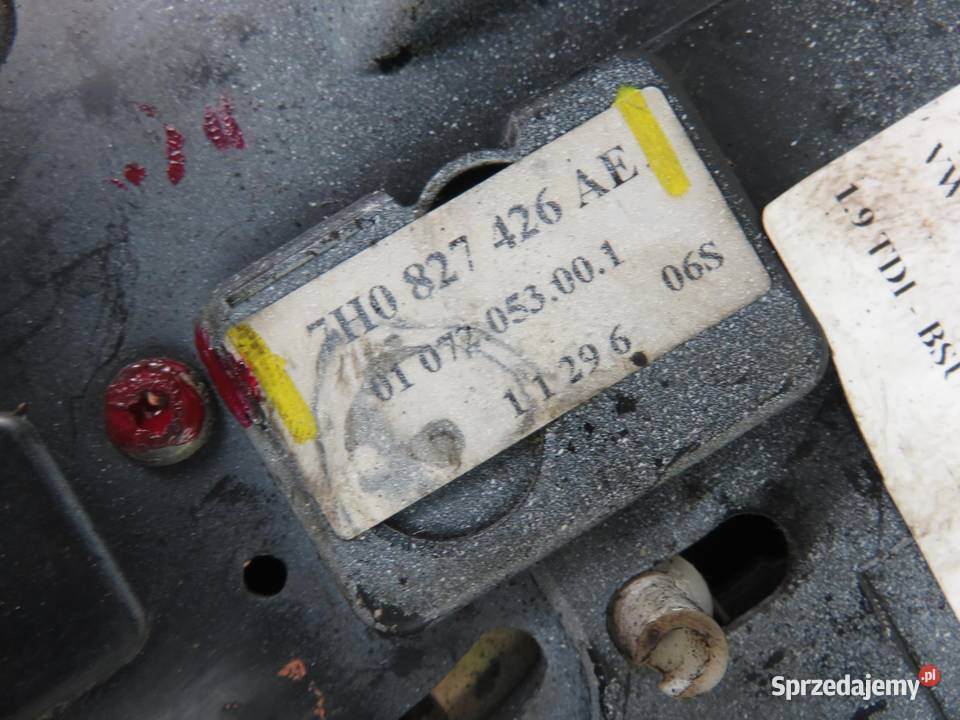 ZAMEK KLAPY VW CADDY III 7H0827426AE małopolskie