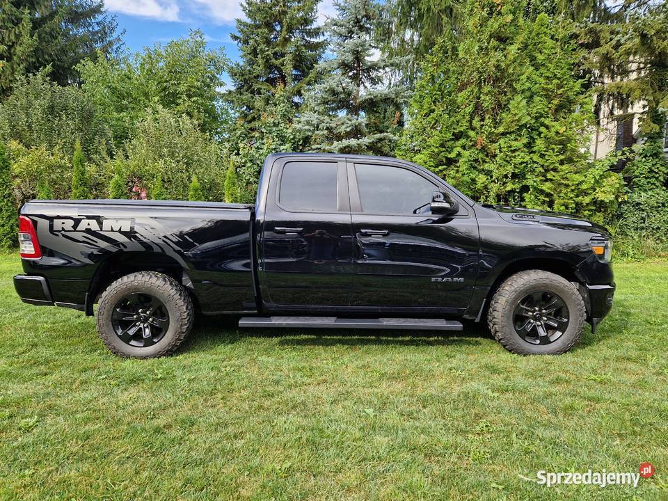 RAM 1500 RAM 1500 dobrze wyposarzony ciężarowy 1500 Warszawa