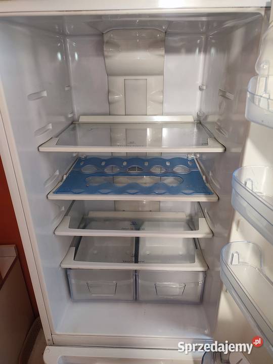 Lodówka Chłodziarko zamrażarka Indesit
BAN 34 P śląskie Siemianowice Śląskie sprzedam