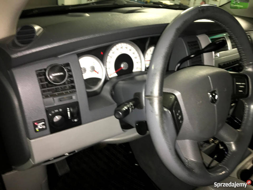 Dodge Durango 57 HEMI Limited z gazem i małym Zalesie