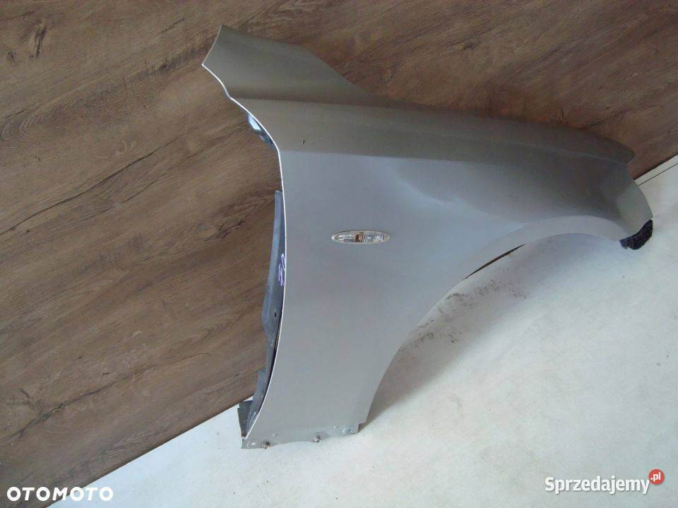 BŁOTNIK PRAWY PRZÓD PRZEDNI LEXUS IS 0512 Włoszczowa sprzedam