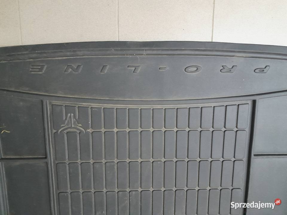 Gumowa wykładzina dywanik bagażnika Frogum Sieradz