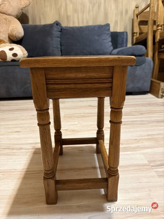Stołek drewniany 1x Turek