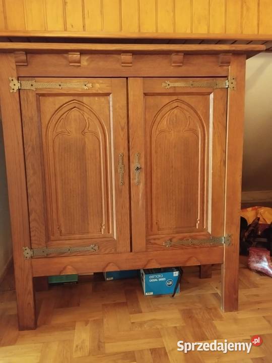 stara drewniana szafa bieliźniarka z okuciami sprzedam