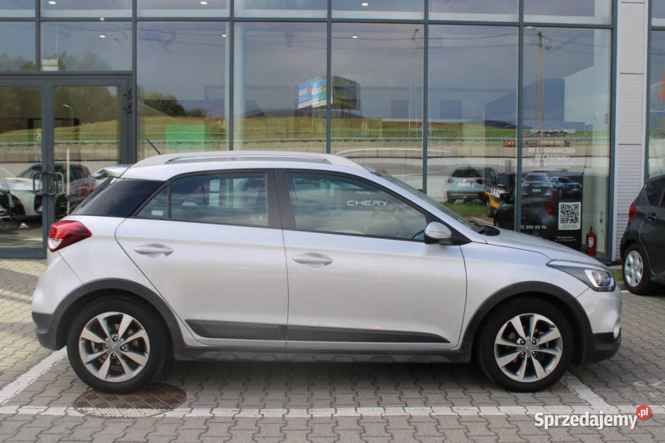 HYUNDAI i20 2017r Salon Polska Czujniki Tył Bielsko-Biała