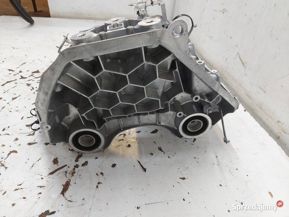 Mercedes EQA 250 W243 WSPORNIK MOCOWANIE SKRZYNI