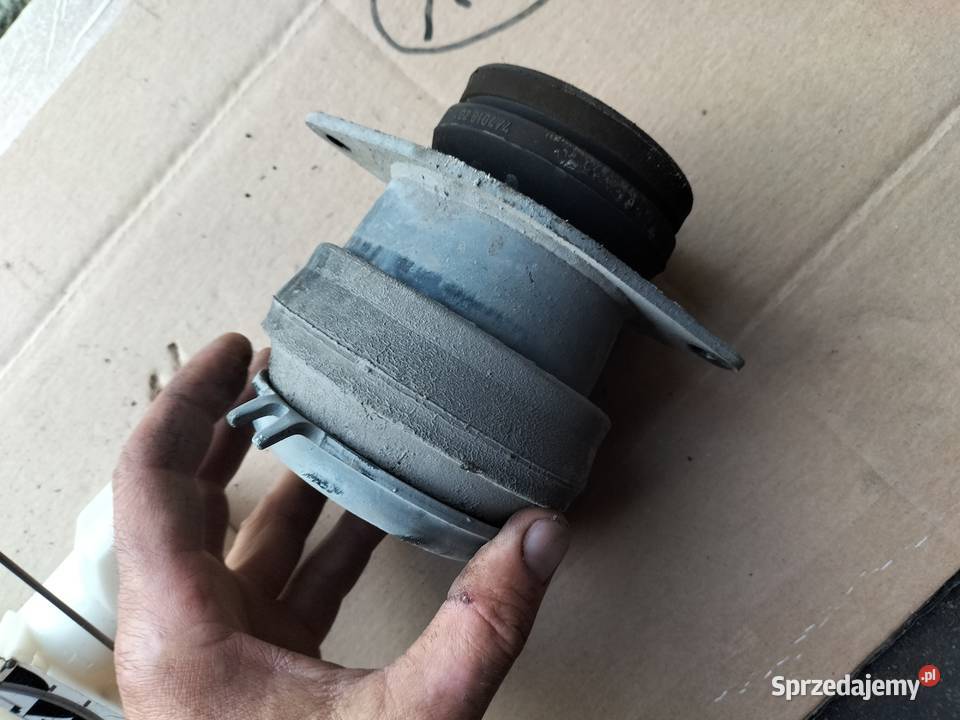 PODUSZKA SILNIKA VW Golf 3 Vento 19 TD osobowe Kamień-Kolonia