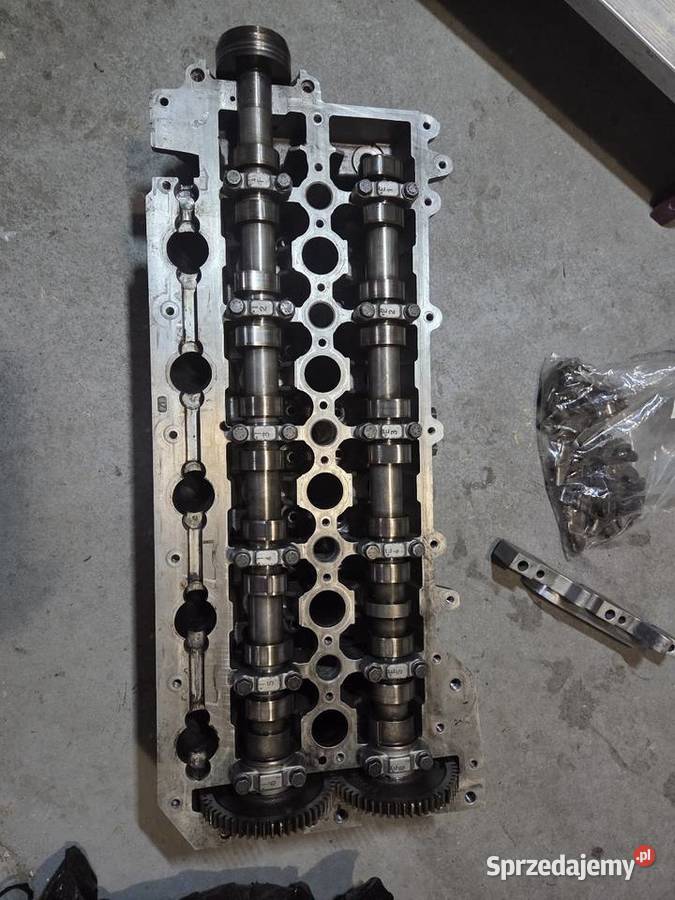 Głowica 24 D5 185 uszkodzona Rok produkcji 2007 Kraków sprzedam