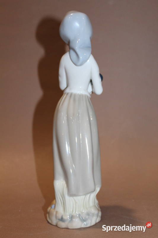 Figurka kobiety z psem Casadees 882 Szczecin sprzedam