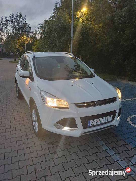 Ford Kuga Titanium automat 4x4 nieuszkodzony Kuga Szczecin