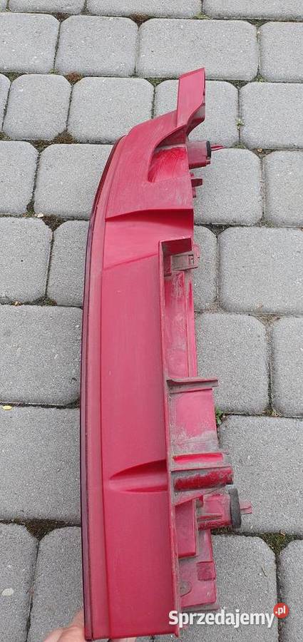 LAMPA LEWA TYŁ Peugeot Partner i Citron Berlingo osobowe Pobiedziska